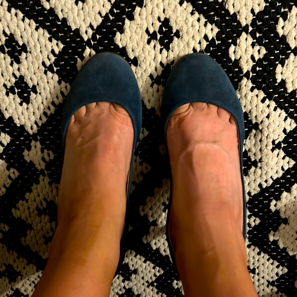 Love these round point pump. 🩵🩵🩵